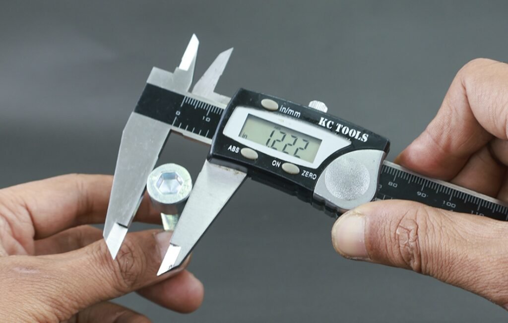 Measuring Plastic Screws 3